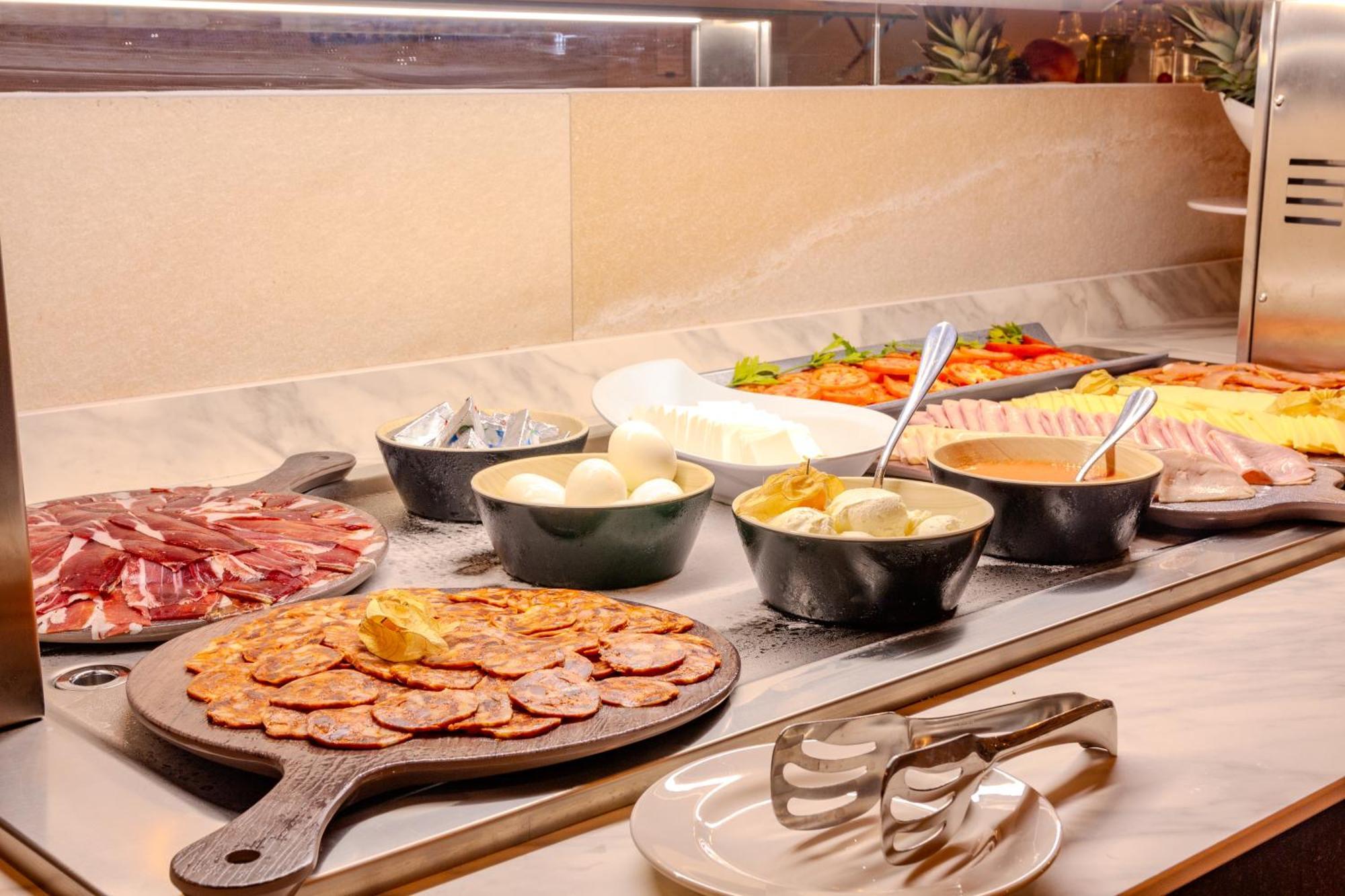 Event Tarifa By Qhotels - Adults Recommended Buitenkant foto